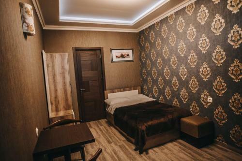 7 Rooms Hotel