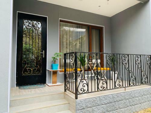 Tekatuka?s Sweet Apartment ?life ?happiness