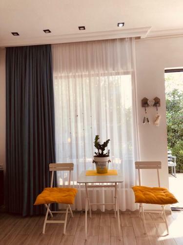 Tekatuka?s Sweet Apartment ?life ?happiness