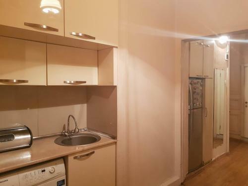 Nino's Apartment On Shalva Dadiani