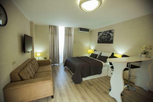 Hotel Holiday Lux Tower