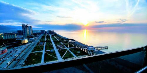 Black Sea View Apartment In Batumi Beach Tower
