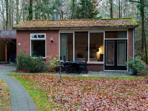 Pleasant Holiday Home In Epe With Hot Tub
