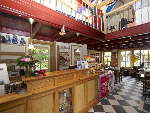 Comfy Chalet With Micro-wave, Near The Wadden Sea