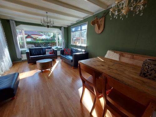 Chalet Hoenderloo Den