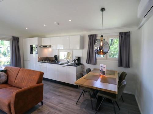 Luxurios Chalet With Decking, On The Veluwe