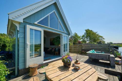 Romantic Dutch Hideaway