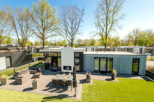 Cube Exclusive Plus Mit Meerblick Am Strand Im Droompark Bad Hoophuizen