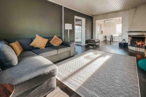 S�fsen House ? Spacious Updated Home ? Close To The Slopes!