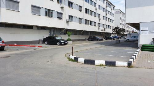 Apartament Cu 3 Camere In Militari Residence