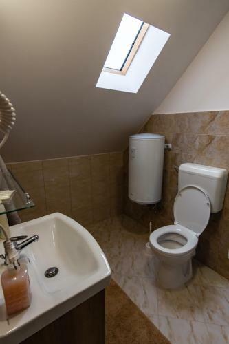 Hostal Csics�i Cs?rh�z