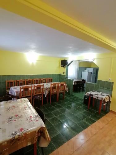 Hostal Pensiunea Poarta Lui Ionele