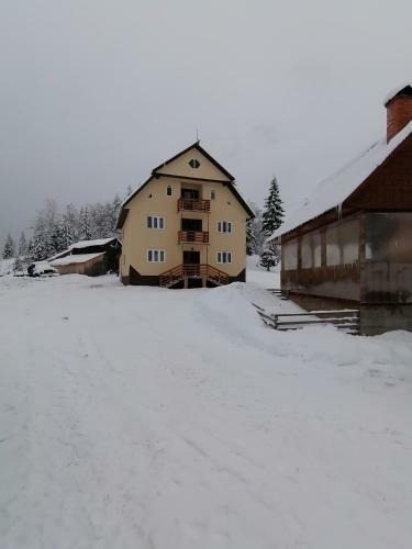 Hostal Pensiunea Poarta Lui Ionele
