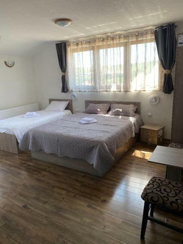 Hostal Pensiunea Eden