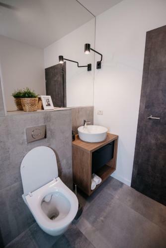 Nuez Apartments
