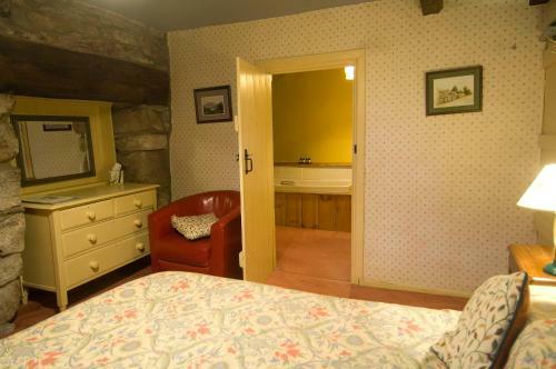 Hostal Llwyndu Farmhouse
