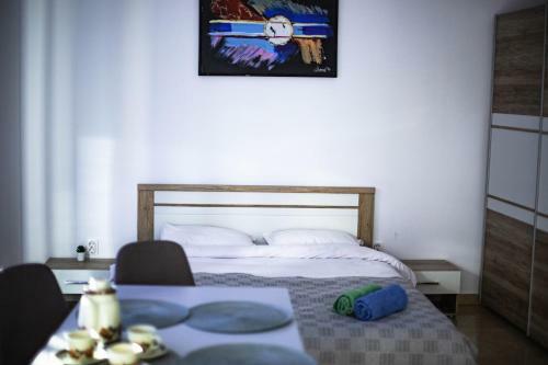One Room Apart T3 With Free Parking