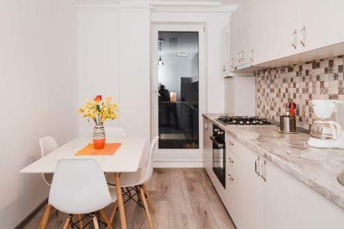 One Room Apart T3 With Free Parking