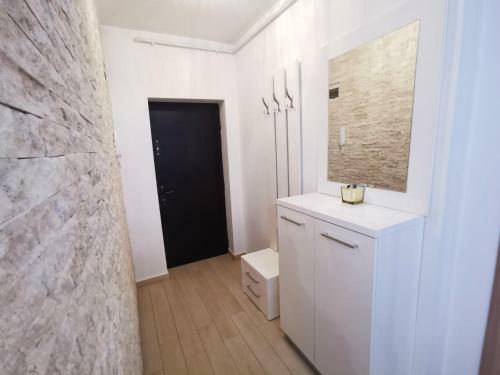 Contemporary Central Apartment In Cluj Napoca