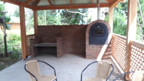 Vilc�n, Caba�a 100 Mt2, A 38 K Del Volc�n Llaima
