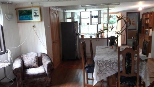 Vilc�n, Caba�a 100 Mt2, A 38 K Del Volc�n Llaima