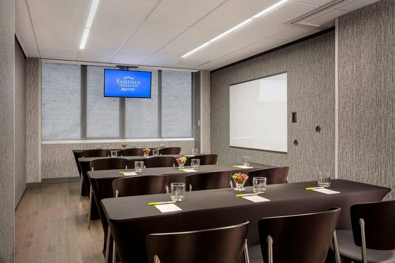 Hotel Fairfield Inn & Suites Chicago Downtown