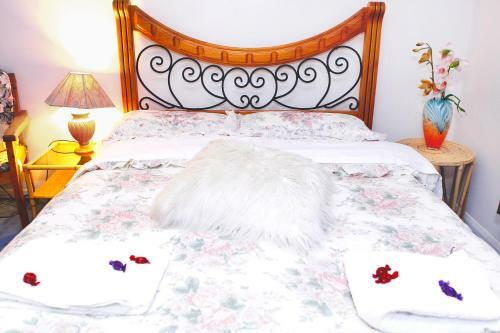 Hostal Da Vinci Guest House - Bed And Breakfast (gatwick)