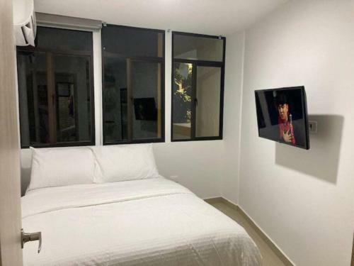 Hermoso Apartamento A UNA Cuadra de La Playa!