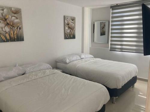 Hermoso Apartamento A UNA Cuadra de La Playa!
