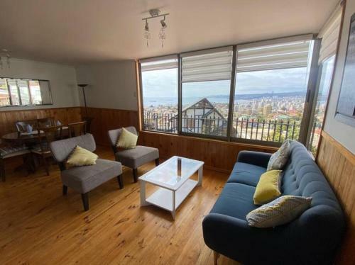 Agradable Casa En Vi�a Con Terraza Y Gran Quincho