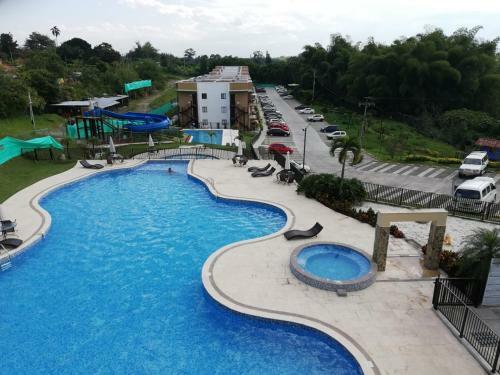 Apartamento Descanso Cafetero, Piscinas, Jacuzzi, Wifi