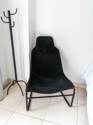 C�modo Apartaestudio Entero, Completamente Dotado Y Bien Ubicado