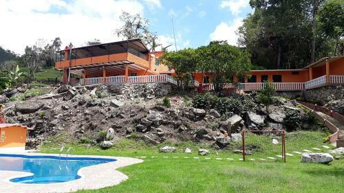 Grandiosa Villa Ubicada En Pacho Cundinamarca