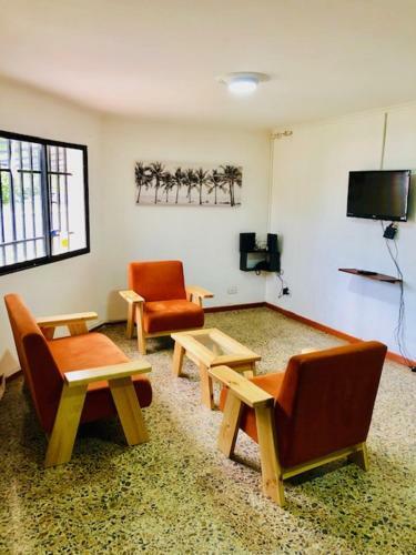 Albergue Hotel Palmas Del Estadio 2