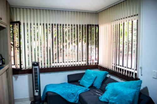 Apartaoficina Laureles - Wifi 200mb