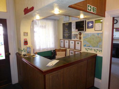 Hostal The Denewood