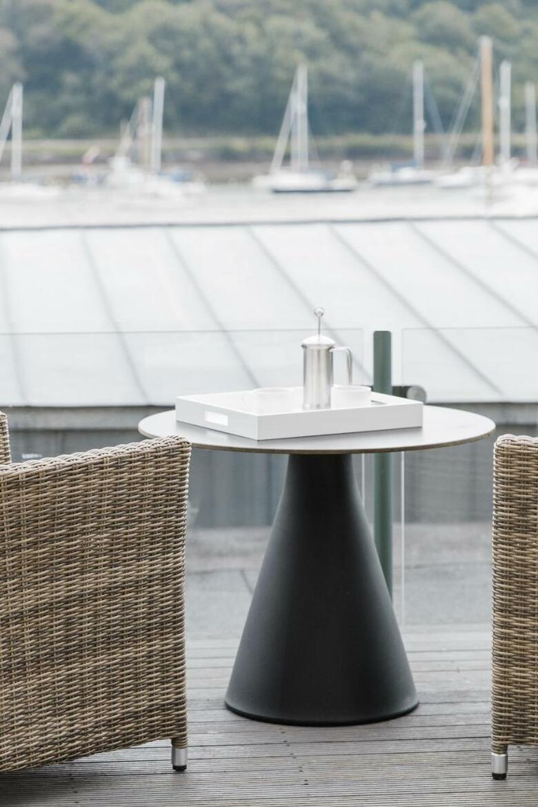 Dart Marina Hotel