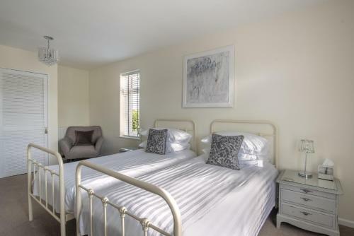 Bed & Breakfast The Dartmouth Boutique B &b
