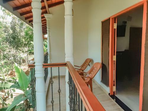 Hotel White House Ratnapura