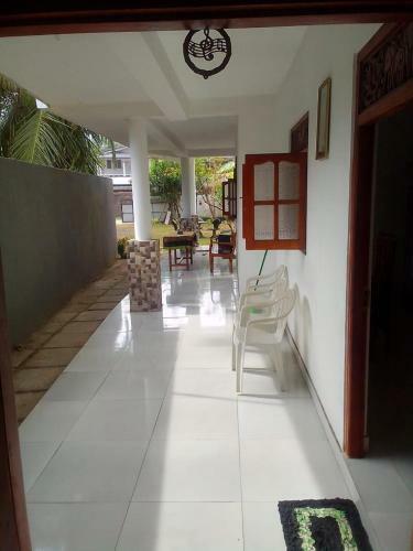 Hostal Pearls Guest Line