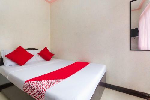 Hotel Oyo 426 Coco Grove Tourist Inn