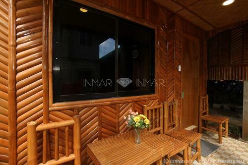 Hotel Pito's Sutokil & Bamboo Rock Resort