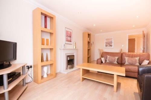 Town Or Country - Central Park Apartments