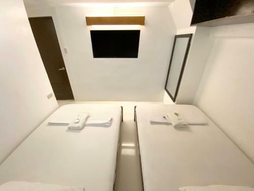 Hostal E Relaxed Haven Transient House