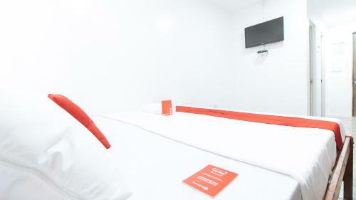 Hotel Reddoorz Plus @ 1318 Residences