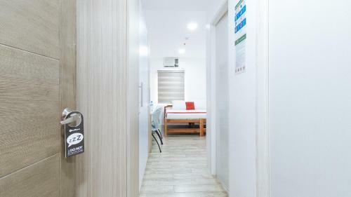 Hotel Reddoorz Plus @ 1318 Residences