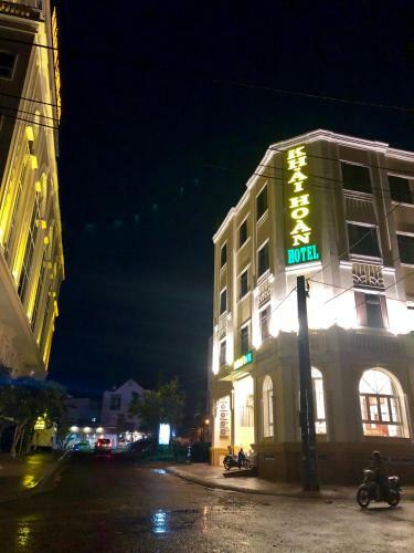 Kh?i Ho�n Hotel