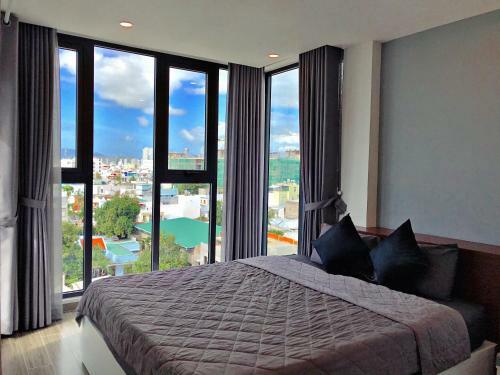 H?ng Th�nh Luxury Hotel & Apartments