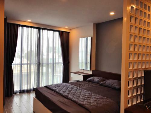 H?ng Th�nh Luxury Hotel & Apartments