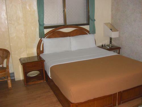Hostal Uni Hotel